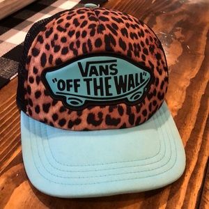 Vans off the wall hat new